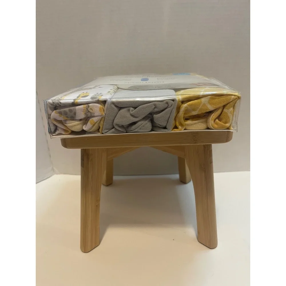 Swaddle Me set of 3 swaddle‎ blankets size small/medium 0-3 months NEW giraffes